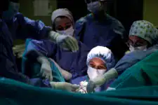 Desenterrar el clítoris: la cirugía reparadora de Asha